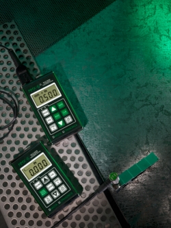 MMX-6 Thước đo siêu âm độ dày thép MMX-6 Thước đo siêu âm độ dày thép